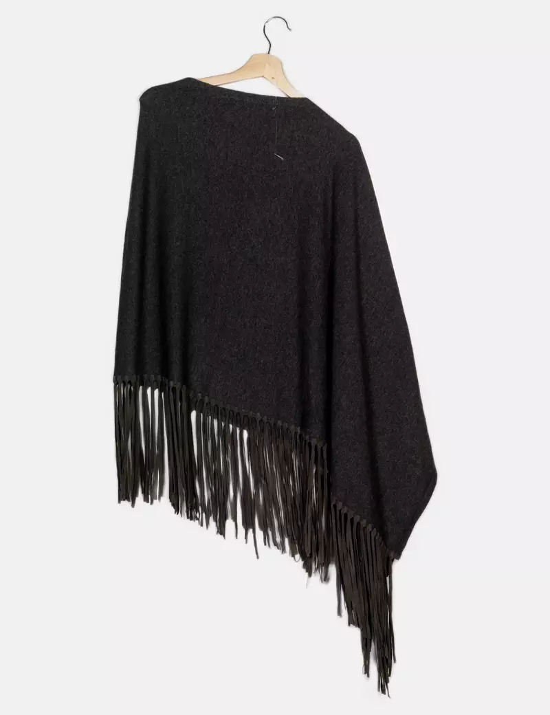 Armani Capa y poncho