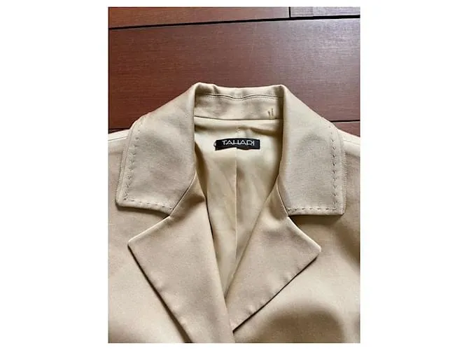 Elie Tahari Chaquetas Beige 